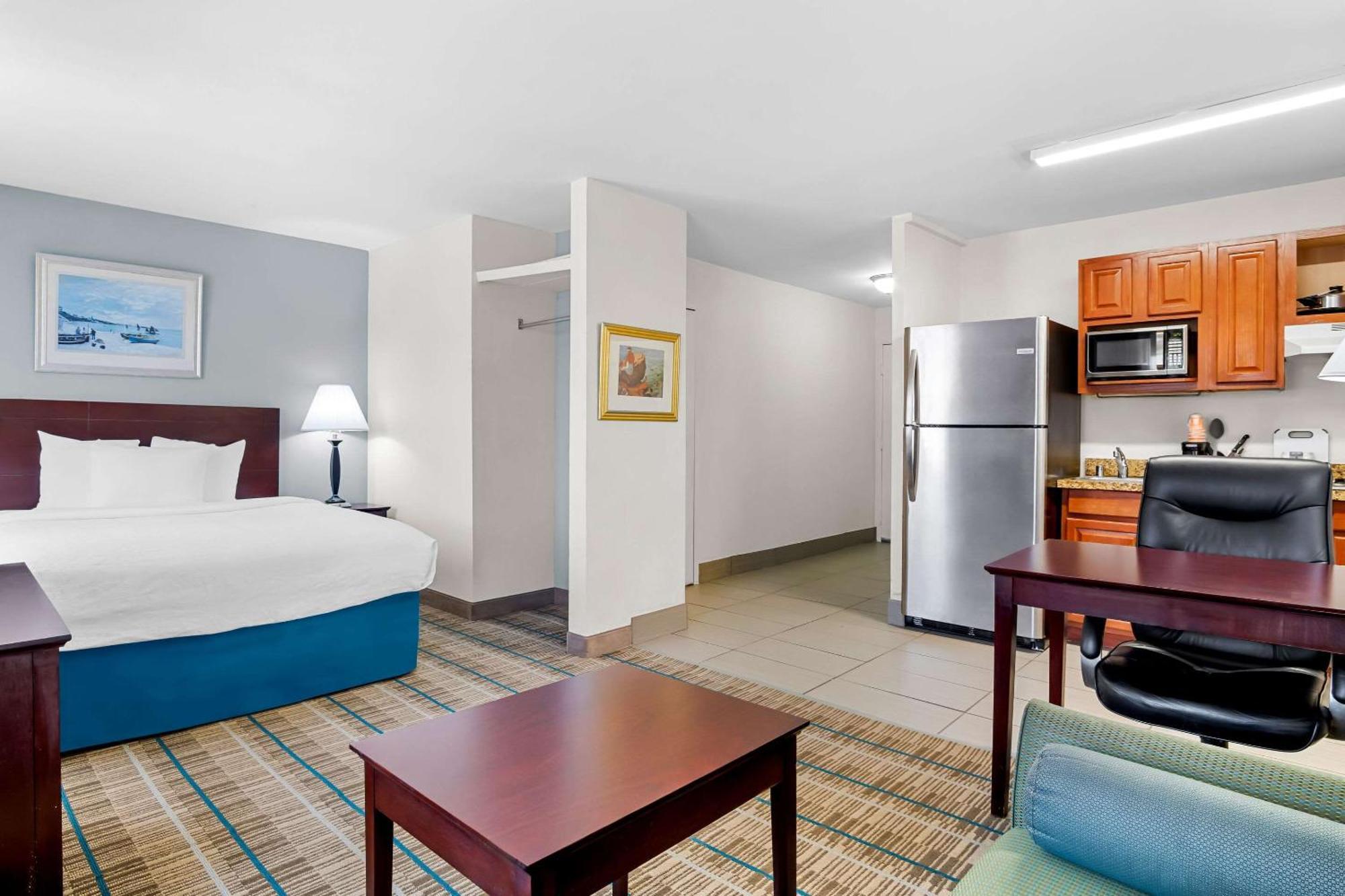 Mainstay Suites Addison-Dallas Buitenkant foto