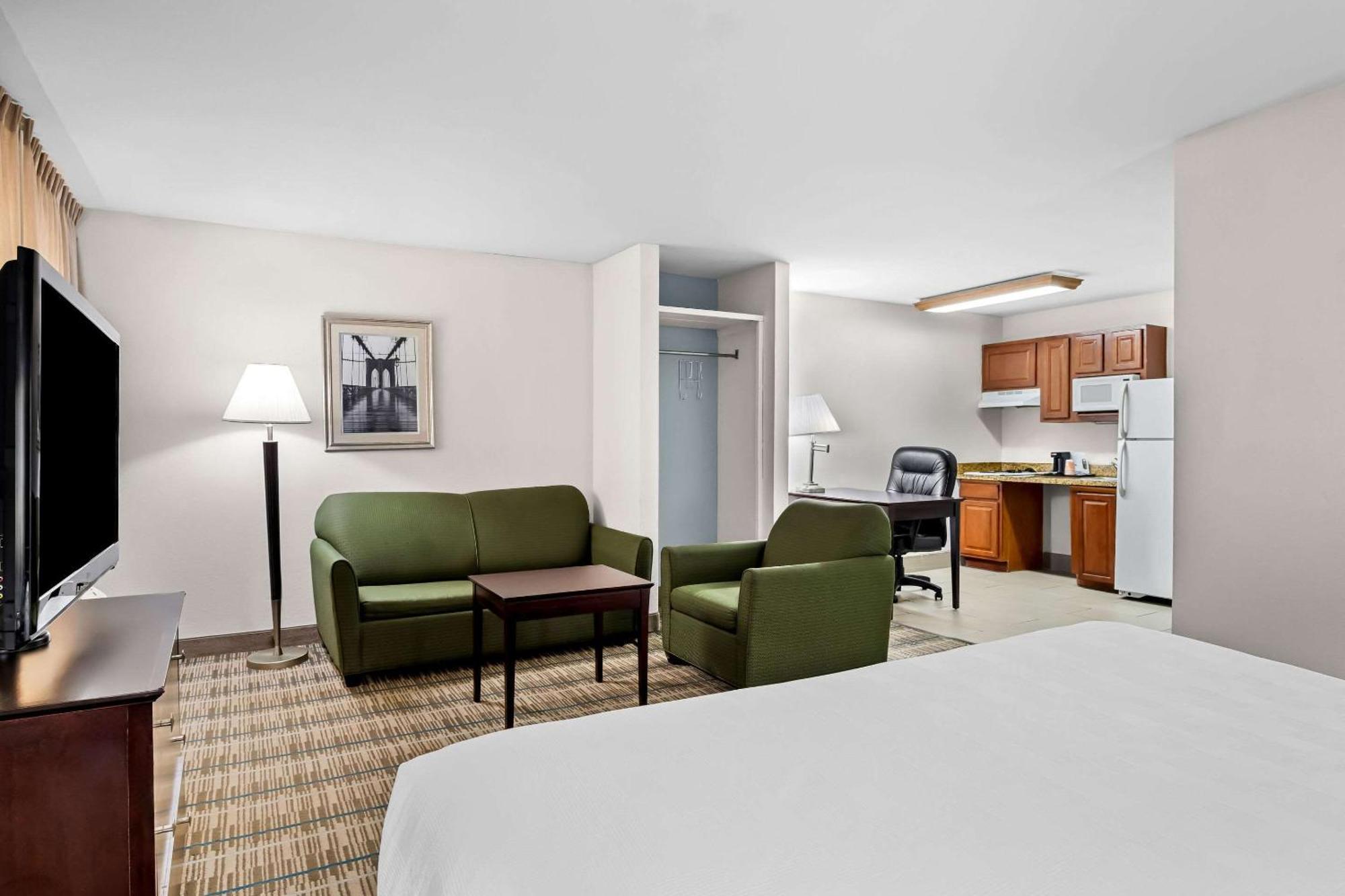 Mainstay Suites Addison-Dallas Buitenkant foto