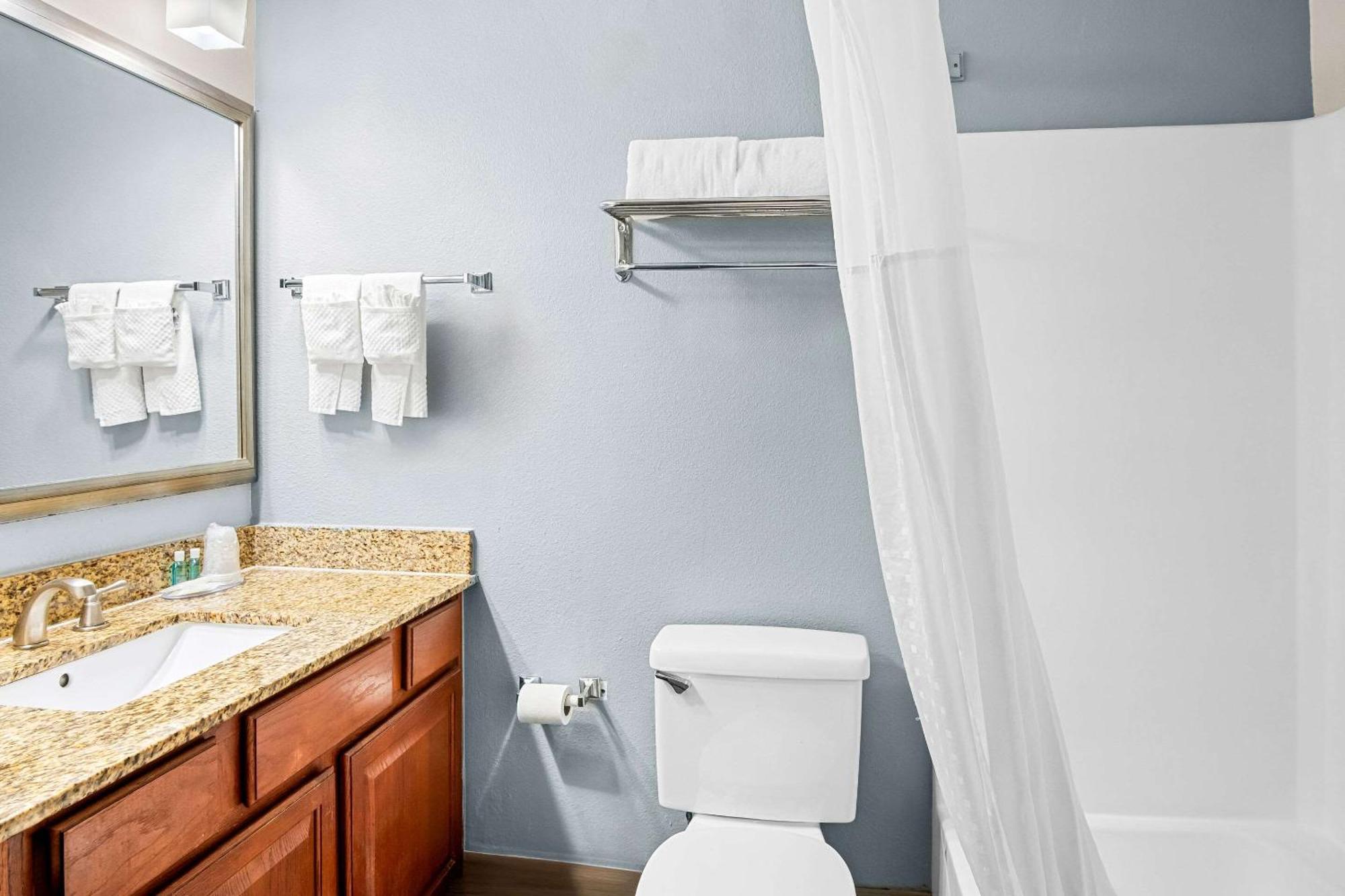 Mainstay Suites Addison-Dallas Buitenkant foto
