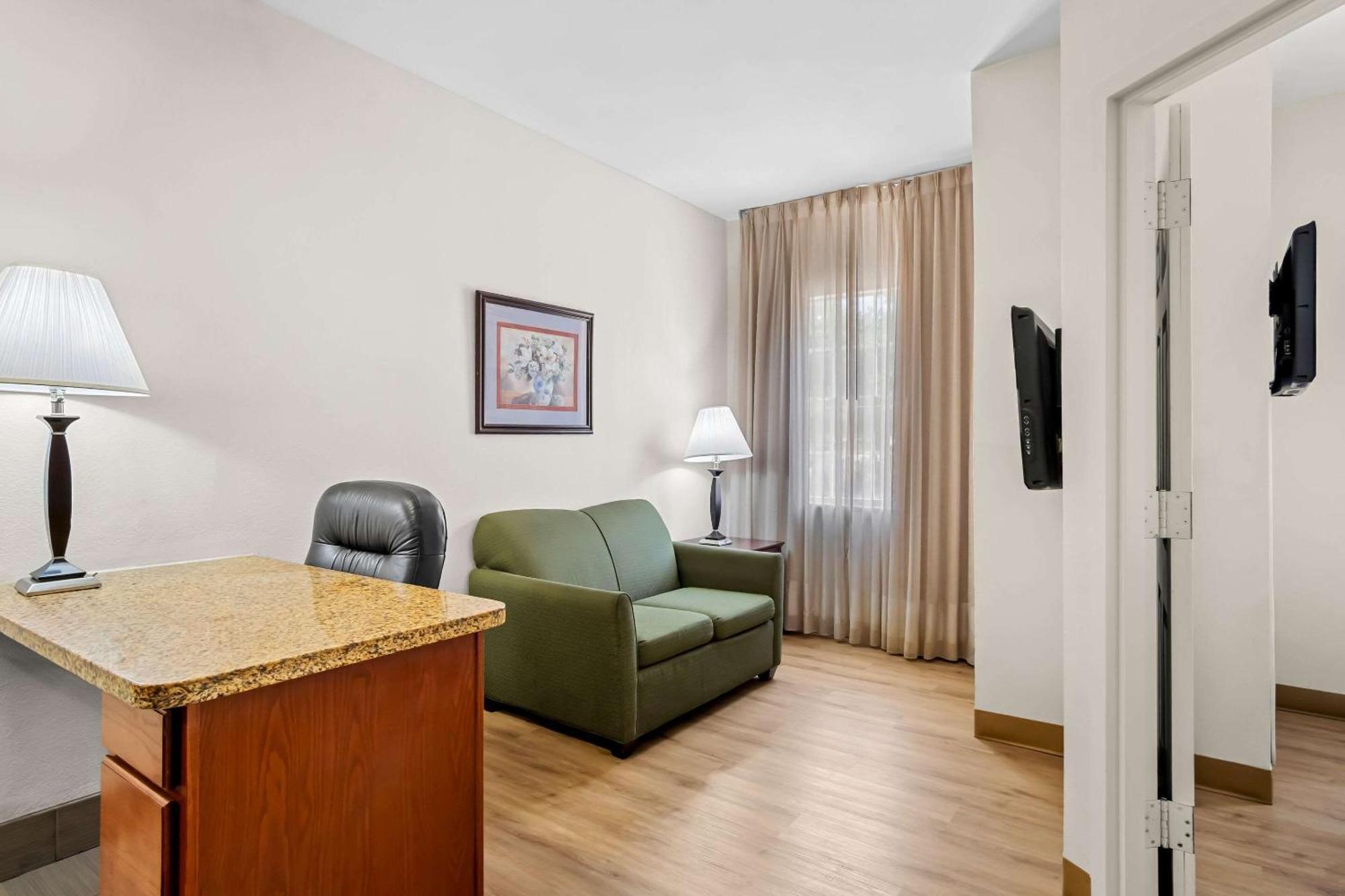 Mainstay Suites Addison-Dallas Buitenkant foto