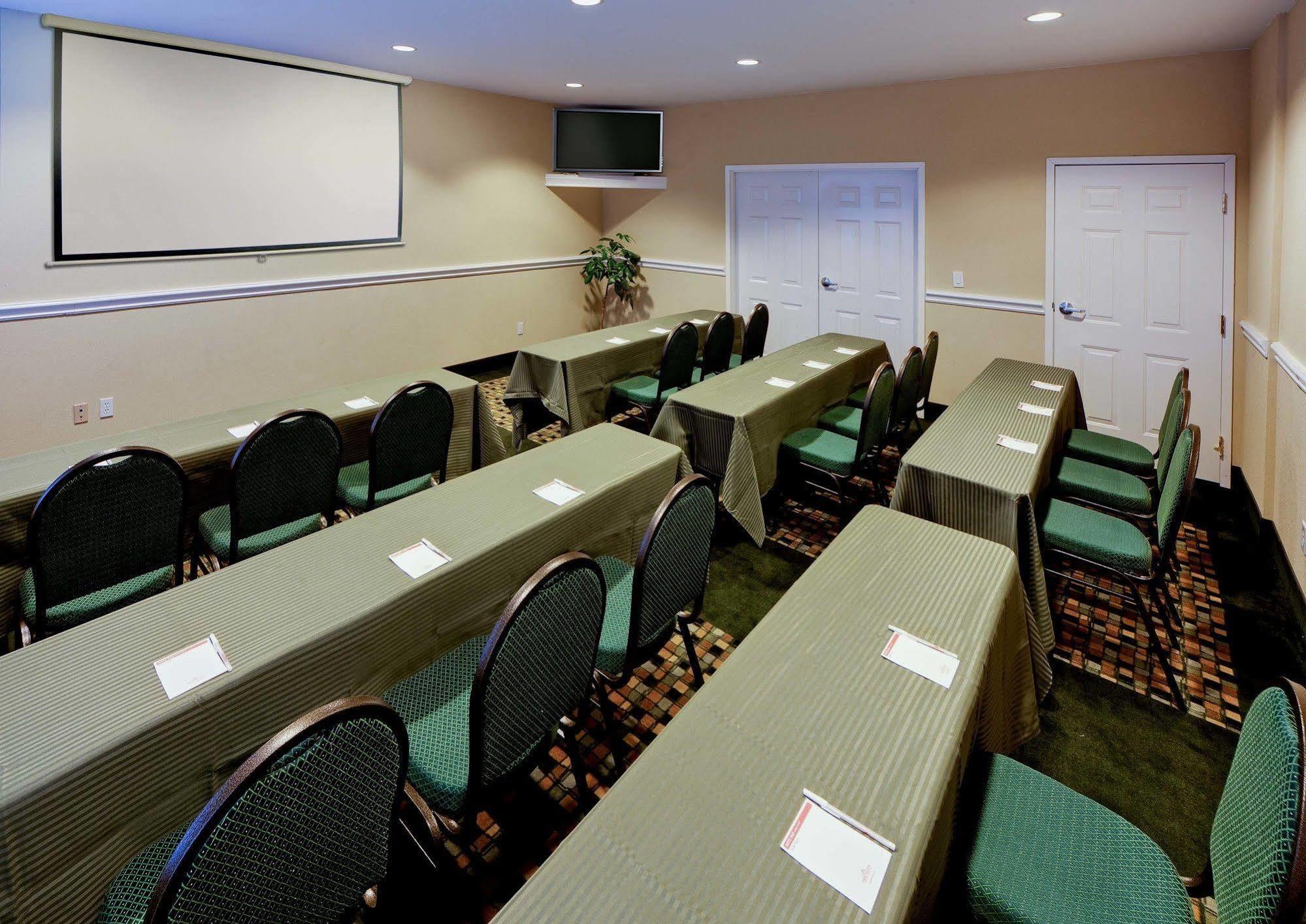 Mainstay Suites Addison-Dallas Buitenkant foto