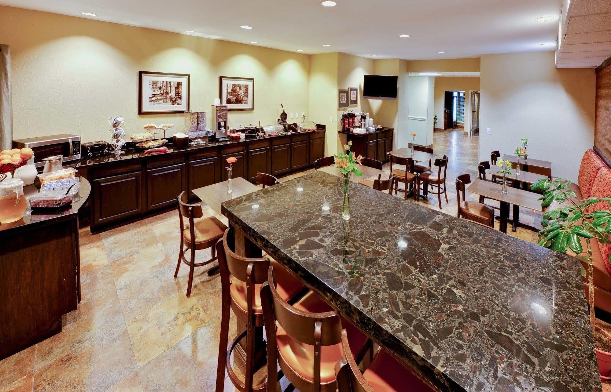 Mainstay Suites Addison-Dallas Buitenkant foto