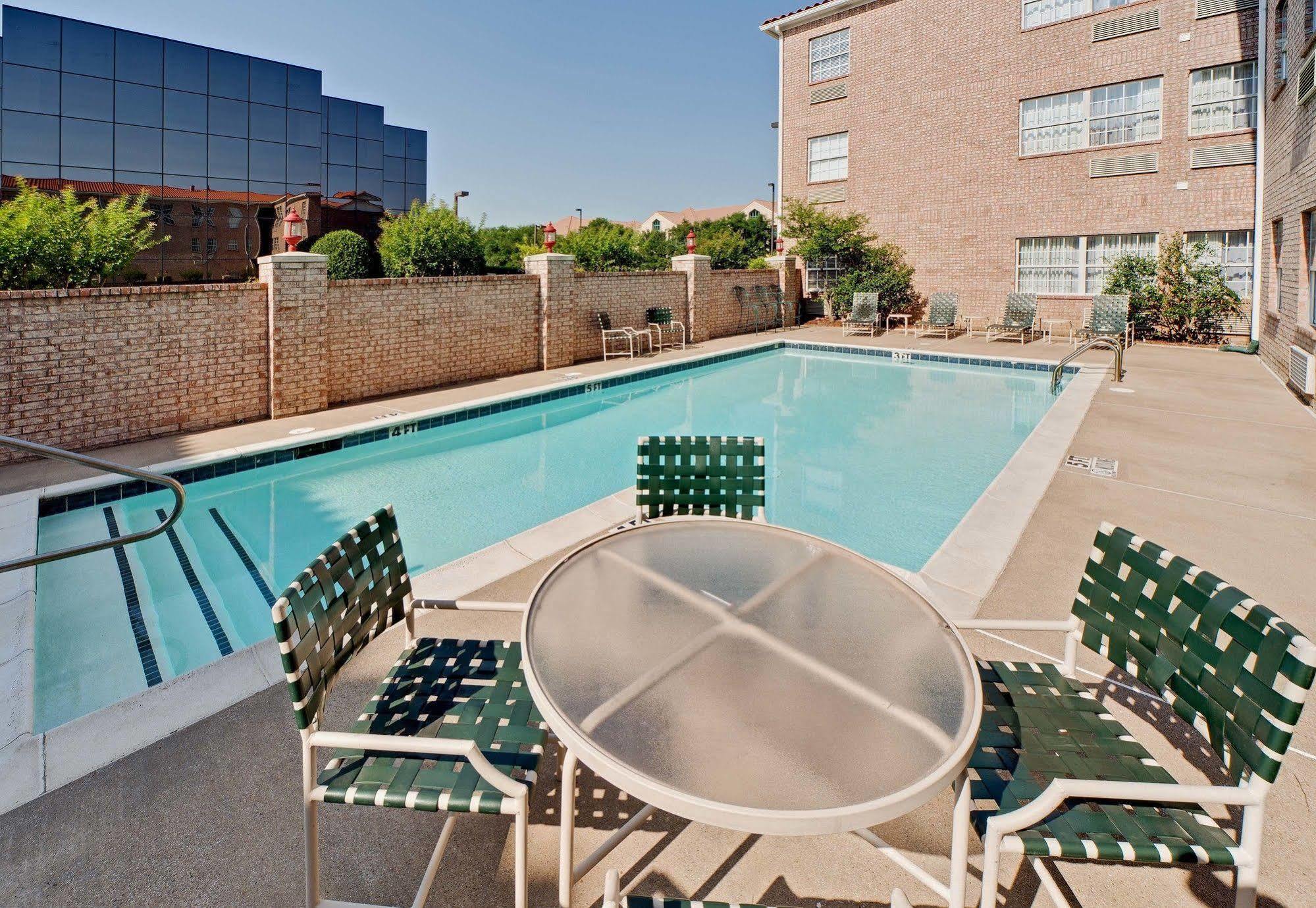 Mainstay Suites Addison-Dallas Buitenkant foto